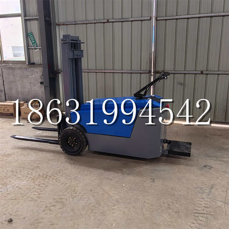 岢岚县全电动叉车插腿式堆高车液压装卸车1.5吨升高小型站驾式铲车